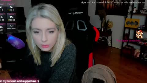 Wolfs Girl online show from December 14, 2025, 6:34 pm