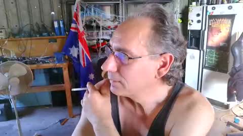 Snapshot of kimintheshed chatting on December 3, 2025, 9:51 am kimintheshed online show from December 3, 2025, 9:51 am