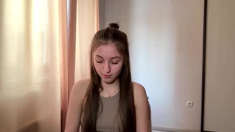 Snapshot of kimireaves chatting on March 10, 2026, 10:31 am Karma online show from March 10, 2026, 10:31 am