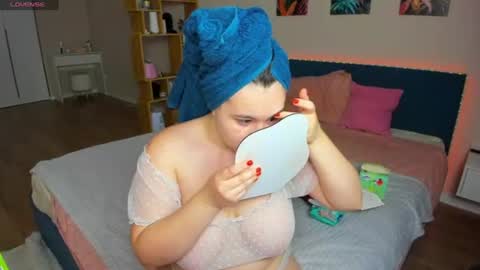 Snapshot of kimkittyns chatting on June 25, 2026, 7:02 am kimkittyns online show from June 25, 2026, 7:02 am