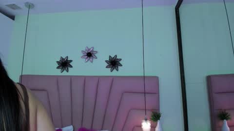 kimluna1 online show from March 15, 2026, 11:49 am