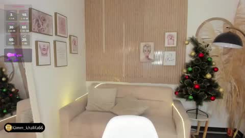 Kim  online show from December 24, 2024, 8:55 am