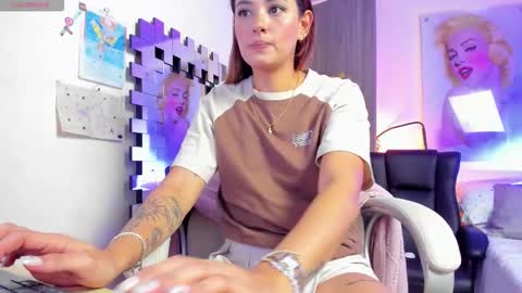 Snapshot of kimmberly_saenz_ chatting on February 3, 2026, 10:15 pm kimmberly_saenz_ online show from February 3, 2026, 10:15 pm