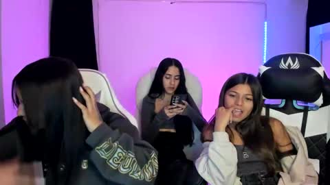 kimmi online show from January 22, 2025, 1:20 am