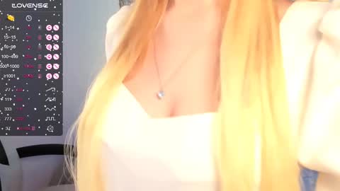  Your Kimmie  follow me  online show from December 24, 2024, 5:02 pm