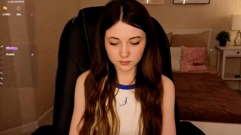  Your Kimmie  follow me  online show from June 20, 2026, 8:39 am