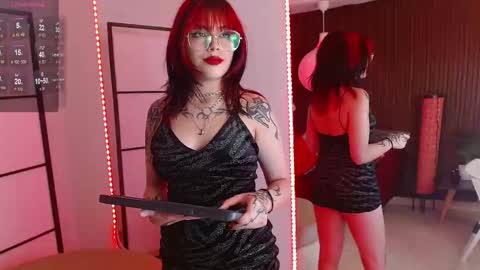 KIMMY online show from September 12, 2025, 8:42 pm