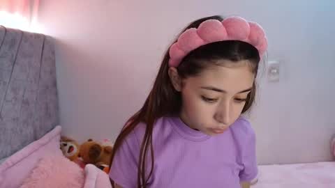 kimm online show from September 29, 2025, 3:17 pm