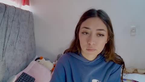 kimm online show from October 14, 2025, 3:02 pm