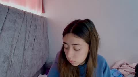 kimm online show from October 22, 2025, 4:29 pm