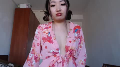 Kimso online show from March 11, 2025, 3:48 am