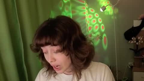 kina_ka online show from September 19, 2025, 7:58 pm