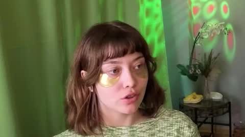 kina_ka online show from October 18, 2025, 6:58 am