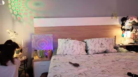 kina_ka online show from May 10, 2026, 7:41 pm