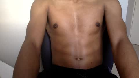 Isaac online show from January 1, 2025, 8:26 pm