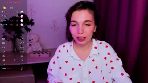 Hazel online show from November 15, 2025, 10:34 am