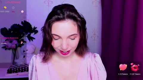 Hazel online show from March 25, 2026, 8:37 pm