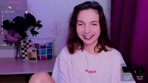 Hazel online show from July 14, 2026, 7:02 am