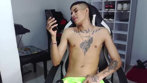 Snapshot of king_bryan19 chatting on December 14, 2024, 9:45 pm bryan online show from December 14, 2024, 9:45 pm
