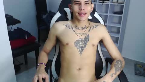 Snapshot of king_bryan19 chatting on December 25, 2024, 4:22 pm bryan online show from December 25, 2024, 4:22 pm
