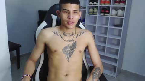 Snapshot of king_bryan19 chatting on January 1, 2025, 5:55 pm bryan online show from January 1, 2025, 5:55 pm