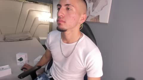King Dante  online show from December 14, 2024, 12:01 am