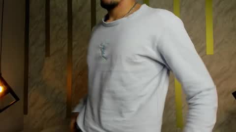 King Dante  online show from January 15, 2025, 8:37 pm