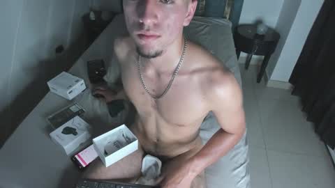 King Dante  online show from January 17, 2025, 1:36 am