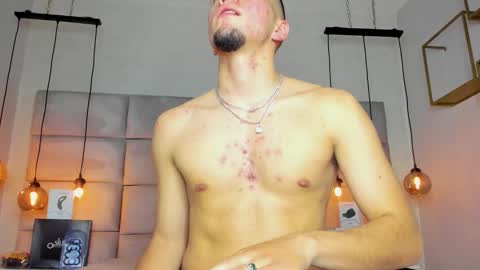 King Dante  online show from March 12, 2025, 11:01 pm