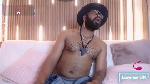 Snapshot of king_mallik chatting on October 15, 2025, 2:50 pm Malik  online show from October 15, 2025, 2:50 pm