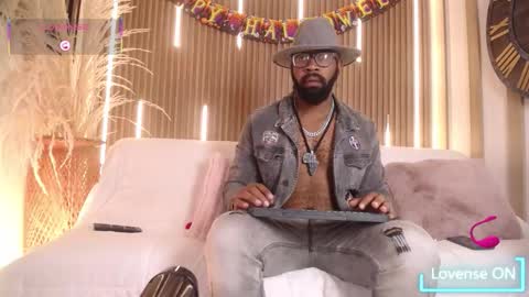 Snapshot of king_mallik chatting on October 16, 2025, 1:12 pm Malik  online show from October 16, 2025, 1:12 pm