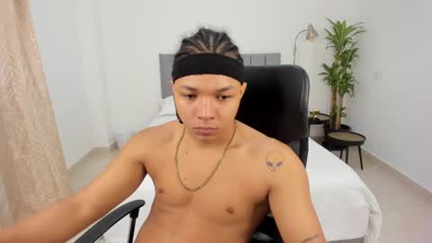 Snapshot of king_master77 chatting on March 5, 2025, 11:17 am king_master77 online show from March 5, 2025, 11:17 am