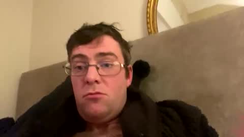 Snapshot of king_o107 chatting on February 18, 2026, 5:31 pm king_o107 online show from February 18, 2026, 5:31 pm