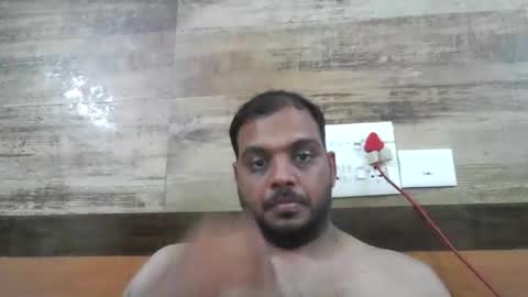 kingalpines1 online show from April 24, 2026, 4:09 pm