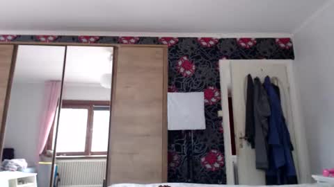 sexysexyhotwetpinkredpussy online show from March 26, 2026, 3:17 pm