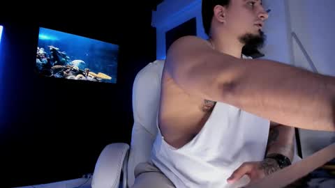 King Bear online show from September 22, 2025, 2:02 am