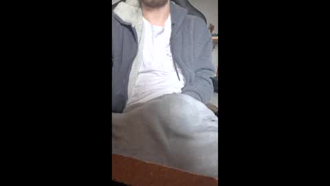 kingcharlez_04 online show from May 18, 2026, 12:11 pm