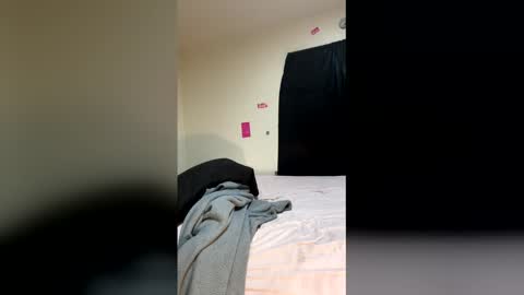 Snapshot of kingecstasyxxxddd chatting on February 3, 2026, 6:40 am kingecstasyxxxddd online show from February 3, 2026, 6:40 am