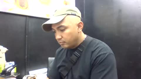 Snapshot of kingether chatting on October 4, 2025, 5:05 am Kingether online show from October 4, 2025, 5:05 am