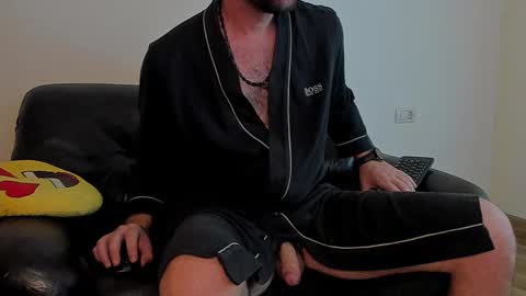 The King online show from September 18, 2025, 8:27 am