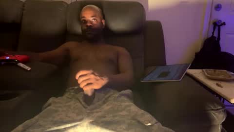 kingofkingz74 online show from November 20, 2025, 2:34 am