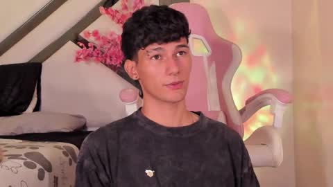  A L E X  online show from February 5, 2025, 3:09 pm