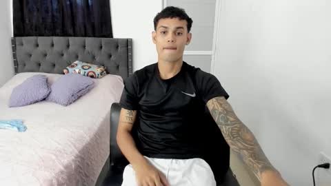 DOMINANT ALPHA KINGS online show from December 1, 2025, 6:35 pm