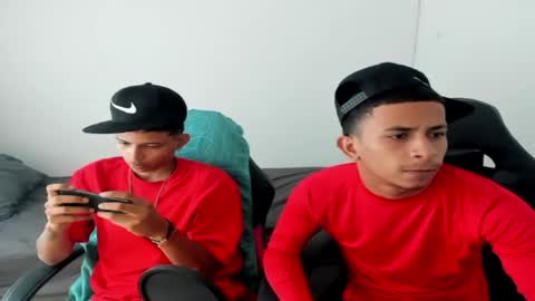 Snapshot of kings_latins chatting on April 18, 2026, 8:09 pm DOMINANT ALPHA KINGS online show from April 18, 2026, 8:09 pm