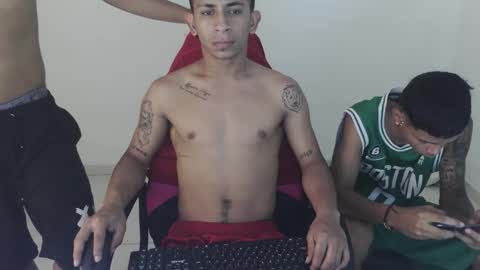 Snapshot of kings_latins chatting on May 5, 2026, 8:28 pm DOMINANT ALPHA KINGS online show from May 5, 2026, 8:28 pm