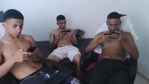 Snapshot of kings_latins chatting on May 19, 2026, 6:14 pm DOMINANT ALPHA KINGS online show from May 19, 2026, 6:14 pm