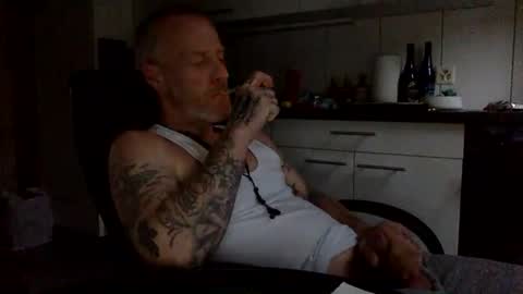 kingsize online show from January 2, 2025, 2:02 pm
