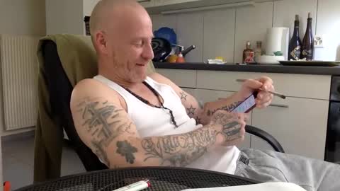 kingsize online show from January 26, 2025, 12:11 pm