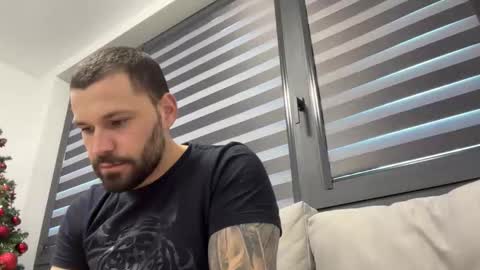 kingvortexxx online show from December 22, 2025, 8:22 am