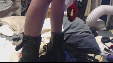 kinkeysole online show from March 2, 2025, 4:42 pm